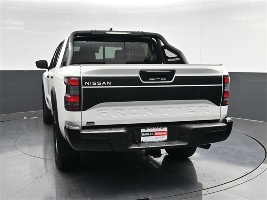 Used 2024 Nissan Frontier SV Truck Crew Cab