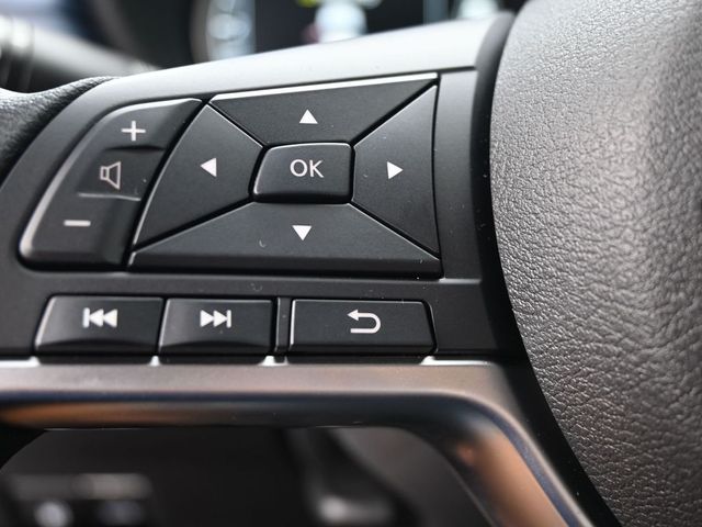 2025 Nissan Versa Sedan SV - Photo 21