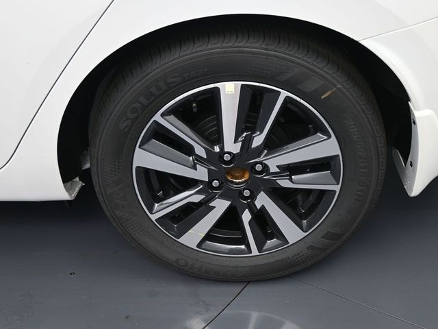 2025 Nissan Versa Sedan SV - Photo 28