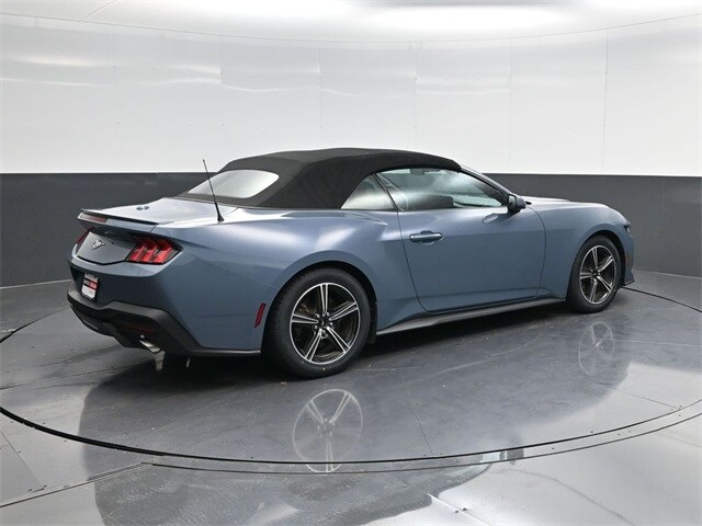 2024 Ford Mustang EcoBoost Premium photo 3