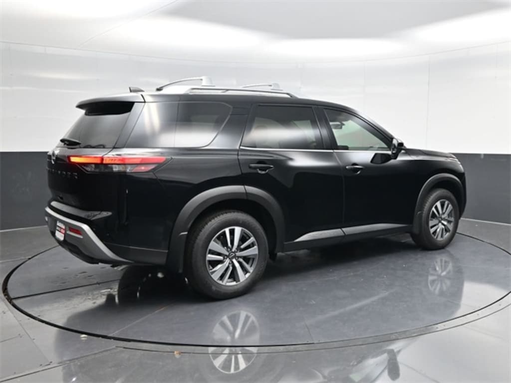 New 2025 Nissan Pathfinder SL SUV