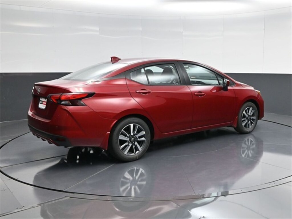New 2025 Nissan Versa 1.6 SV Sedan