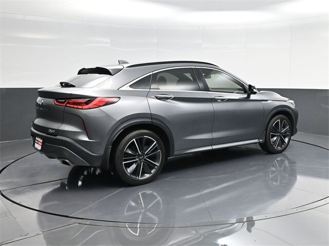 2023 Infiniti QX55 Essential photo 3