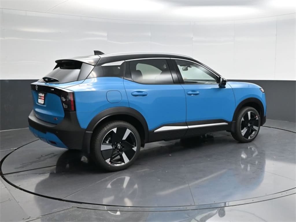 New 2026 Nissan Kicks SR SUV