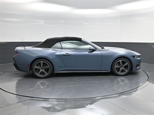 2024 Ford Mustang EcoBoost Premium photo 2