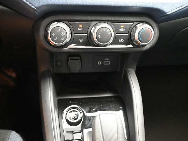 2025 Nissan Versa Sedan SV - Photo 24
