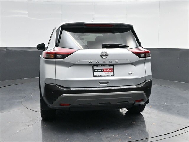 2022 Nissan Rogue SV photo 4
