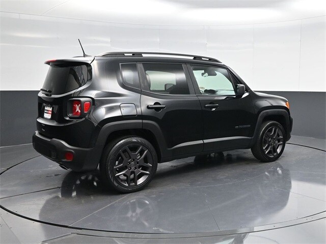 2021 Jeep Renegade Latitude photo 3