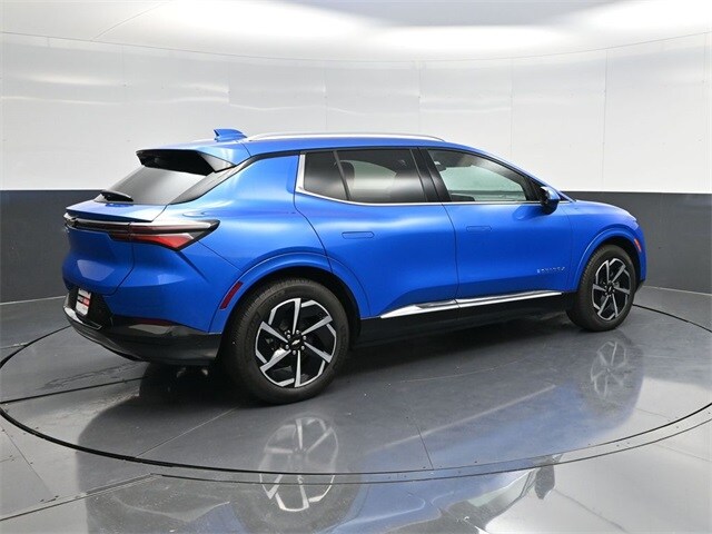 2024 Chevrolet Equinox EV 1LT photo 3