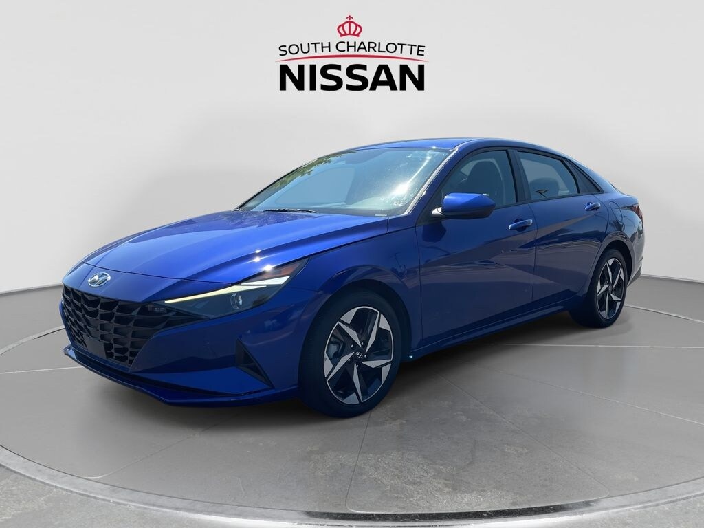 Used 2023 Hyundai Elantra SEL Sedan