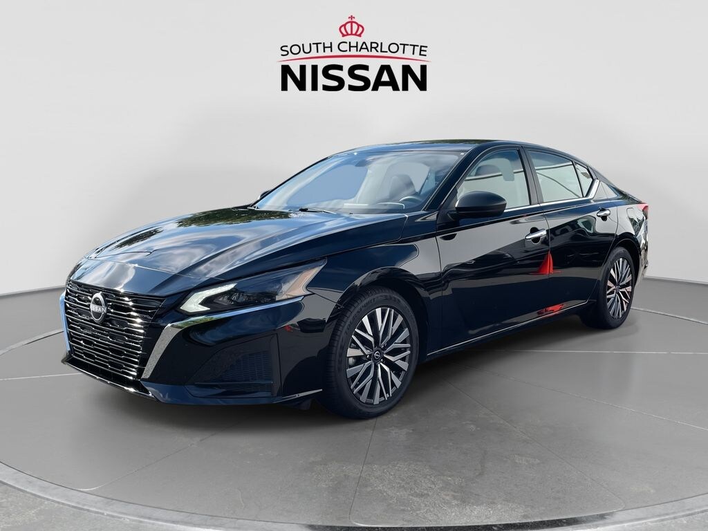 Used 2025 Nissan Altima 2.5 SV Sedan