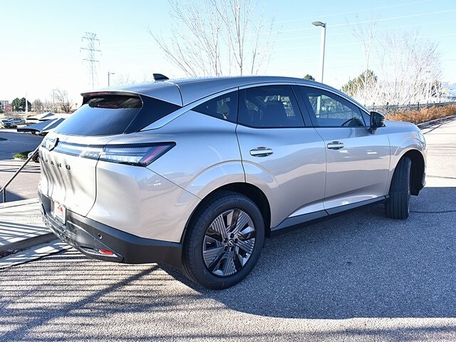 2026 Nissan Murano SL photo 2