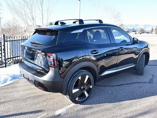 2025 Nissan Kicks SR photo 3