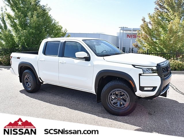 2025 Nissan Frontier PRO-4X's photo