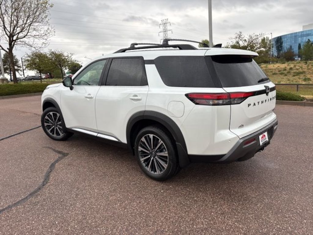 New 2026 Nissan Pathfinder Platinum SUV