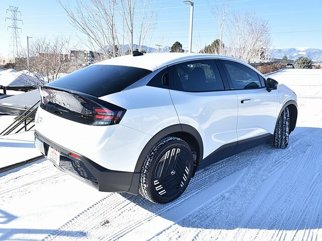 2026 Nissan Leaf S photo 2