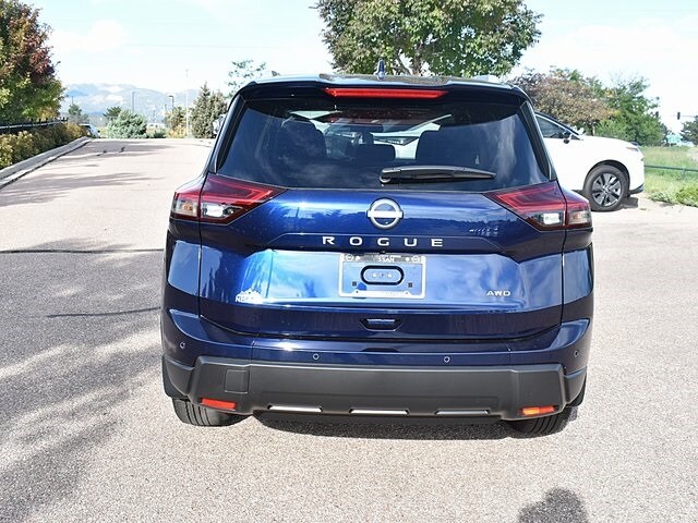 2026 Nissan Rogue SV photo 4