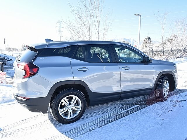 2024 Gmc Terrain SLE photo 4