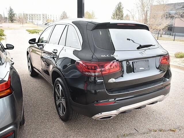 2022 Mercedes Benz GLC 300 4MATIC photo 3