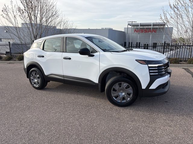 2026 Nissan Kicks 2.0 S's photo