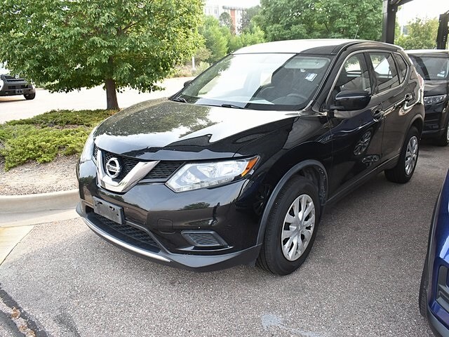 2016 Nissan Rogue S photo 2