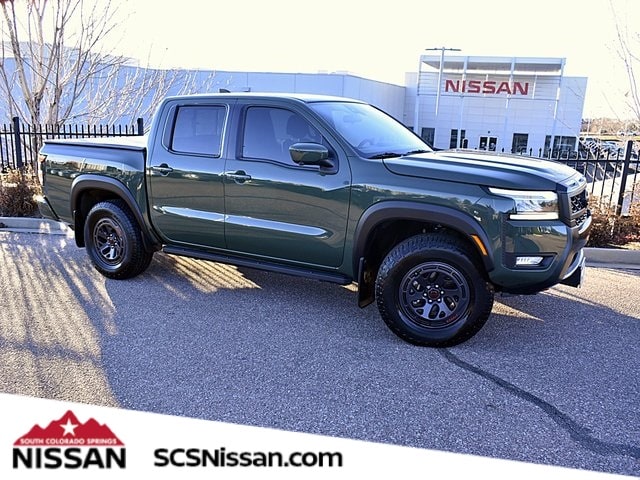 2025 Nissan Frontier PRO-4X's photo