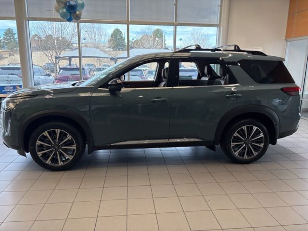 New 2026 Nissan Pathfinder Platinum SUV
