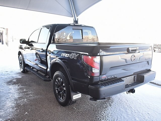 2023 Nissan Titan PRO-4X photo 3