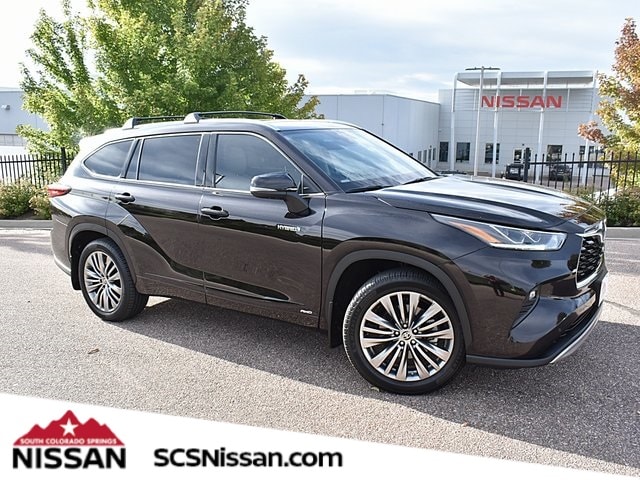 2021 Toyota Highlander Platinum's photo
