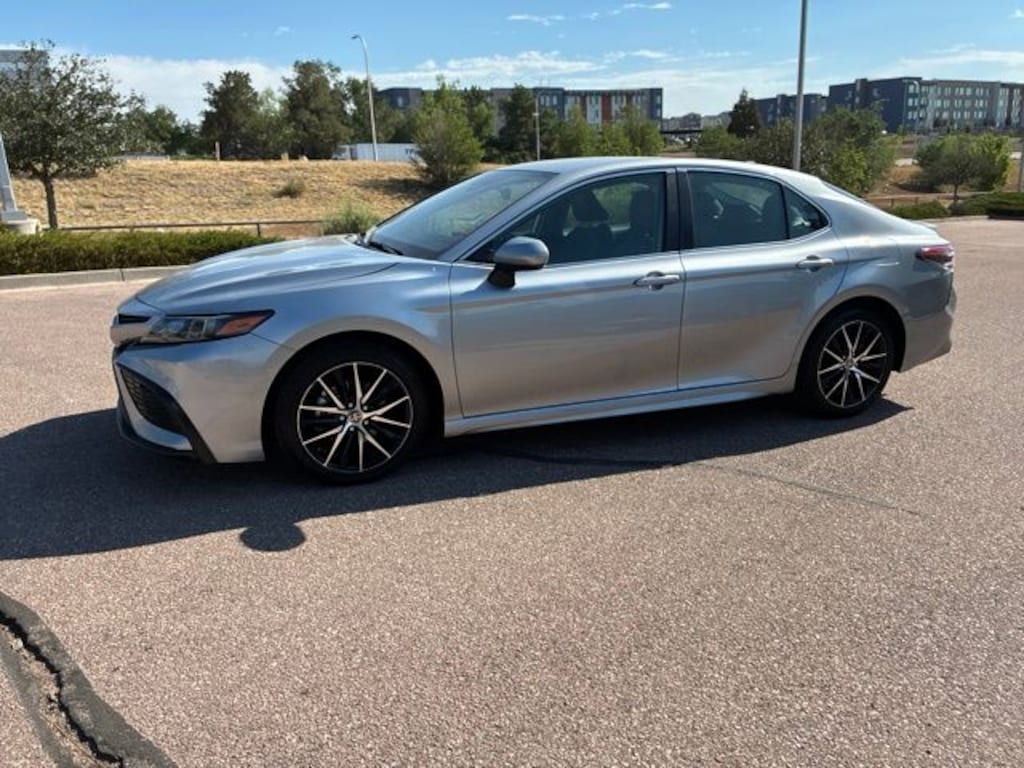 Used 2024 Toyota Camry SE Sedan