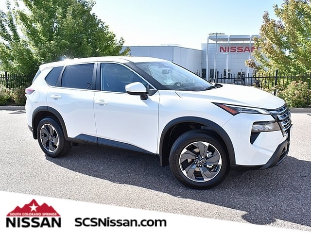 2026 Nissan Rogue SV's photo