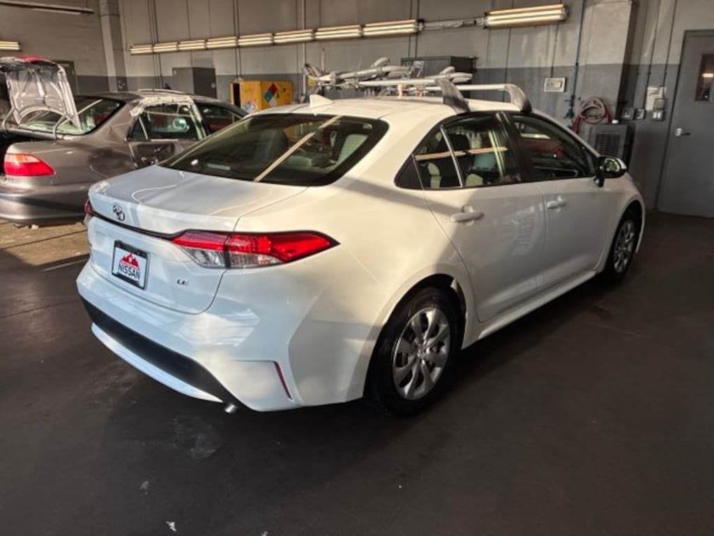 Used 2020 Toyota Corolla LE Sedan