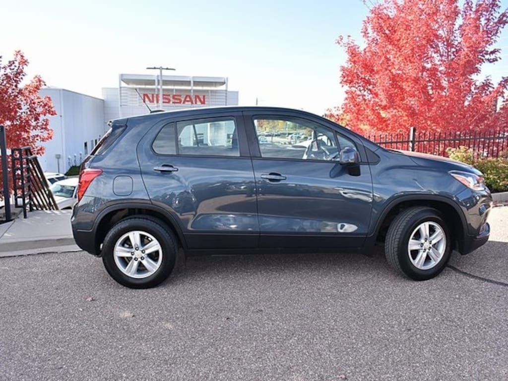 Used 2022 Chevrolet Trax LS SUV