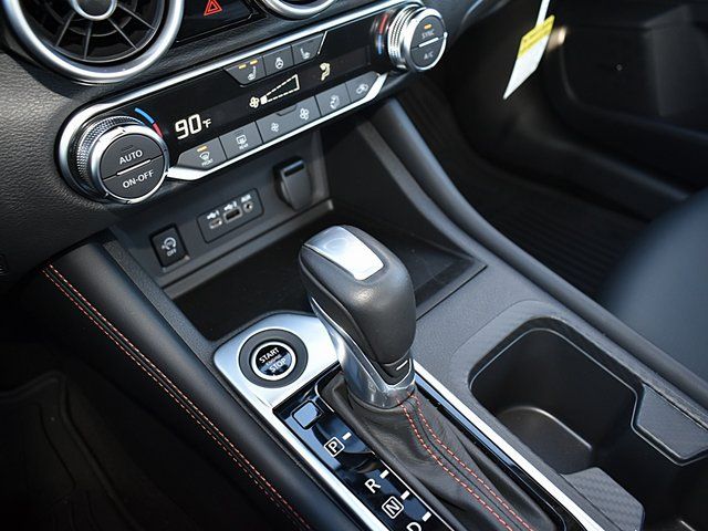 2025 Nissan Sentra SR - Photo 17