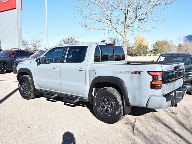 2026 Nissan Frontier PRO-4X photo 4