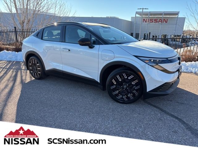 2026 Nissan Leaf Platinum+'s photo