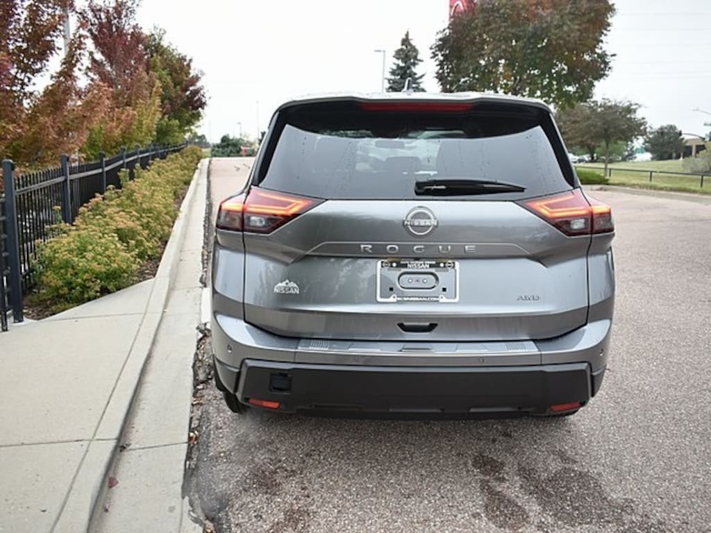New 2026 Nissan Rogue SV SUV
