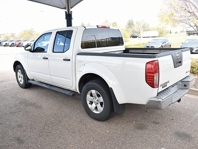 2010 Nissan Frontier SE photo 2