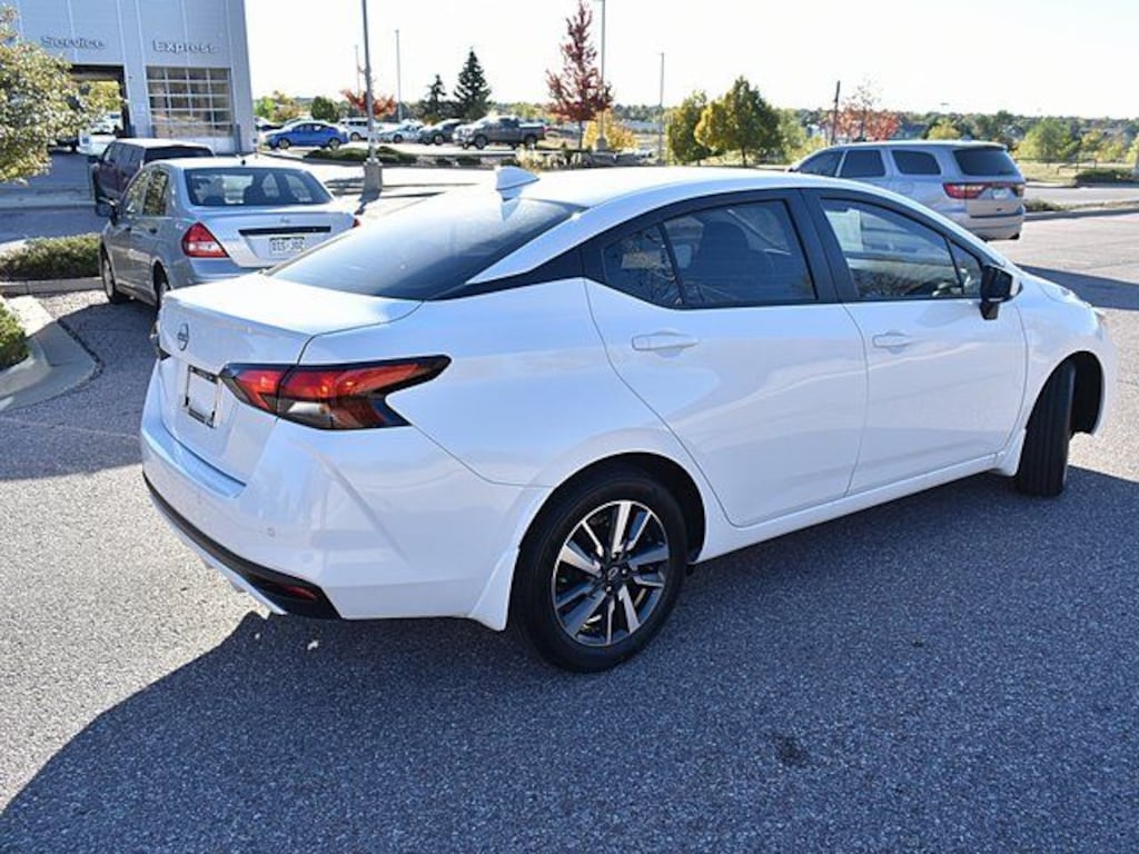 New 2025 Nissan Versa 1.6 SV Sedan