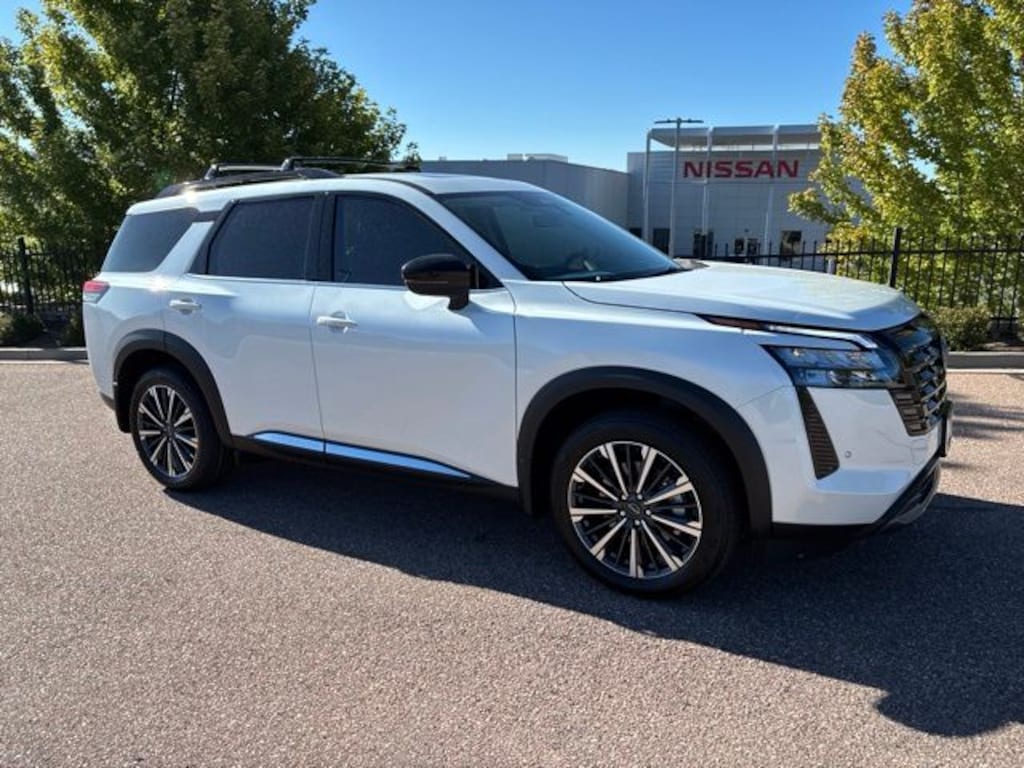 New 2026 Nissan Pathfinder Platinum SUV