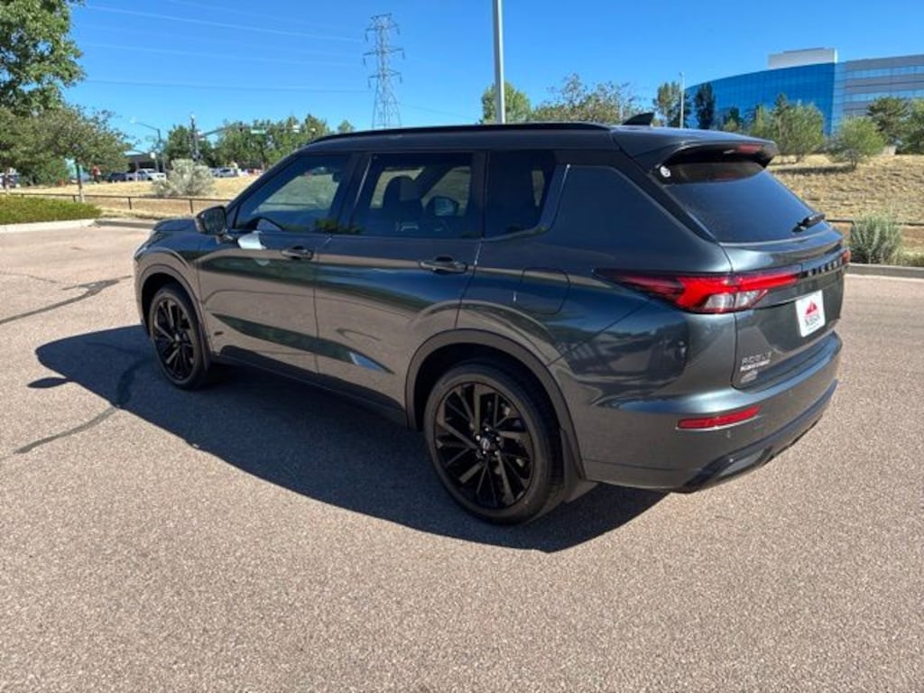 New 2026 Nissan Rogue Plug-In Hybrid Platinum SUV