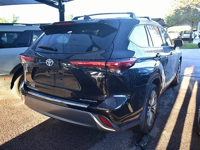 2021 Toyota Highlander Hybrid Platinum photo 4