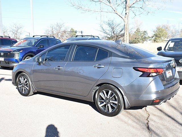 2025 Nissan Versa 1.6 SV photo 4