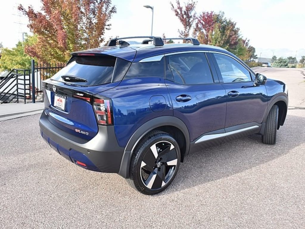 New 2026 Nissan Kicks SR SUV