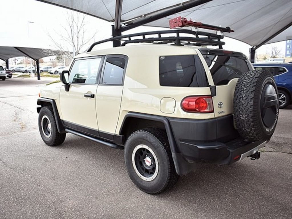Used 2010 Toyota FJ Cruiser Base SUV