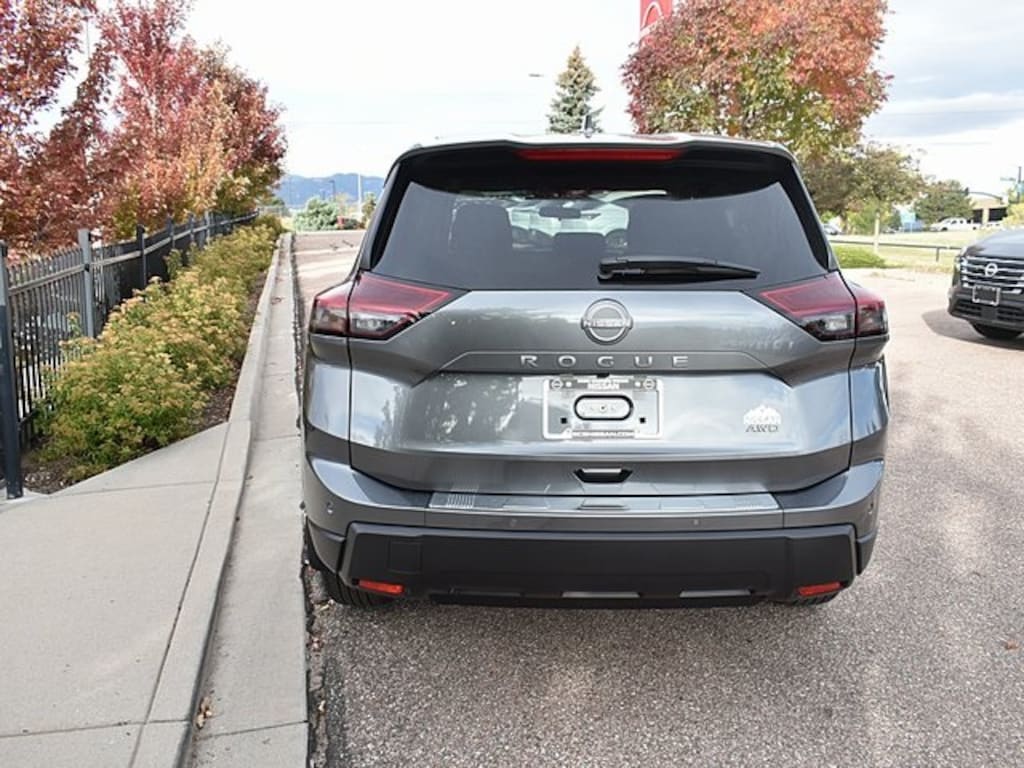 New 2026 Nissan Rogue SV SUV