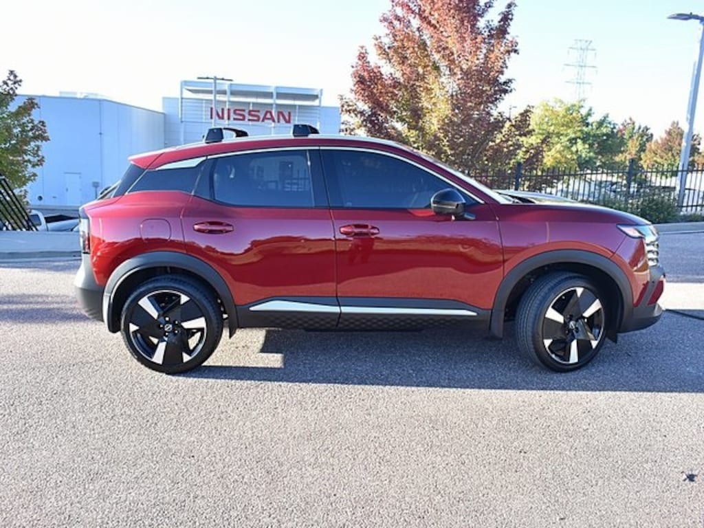 New 2026 Nissan Kicks SR SUV