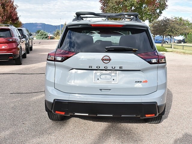 2026 Nissan Rogue SV photo 2