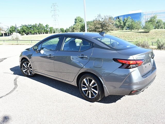 2025 Nissan Versa 1.6 SV photo 4