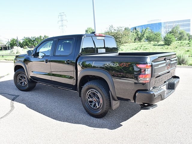 2025 Nissan Frontier PRO-4X photo 4